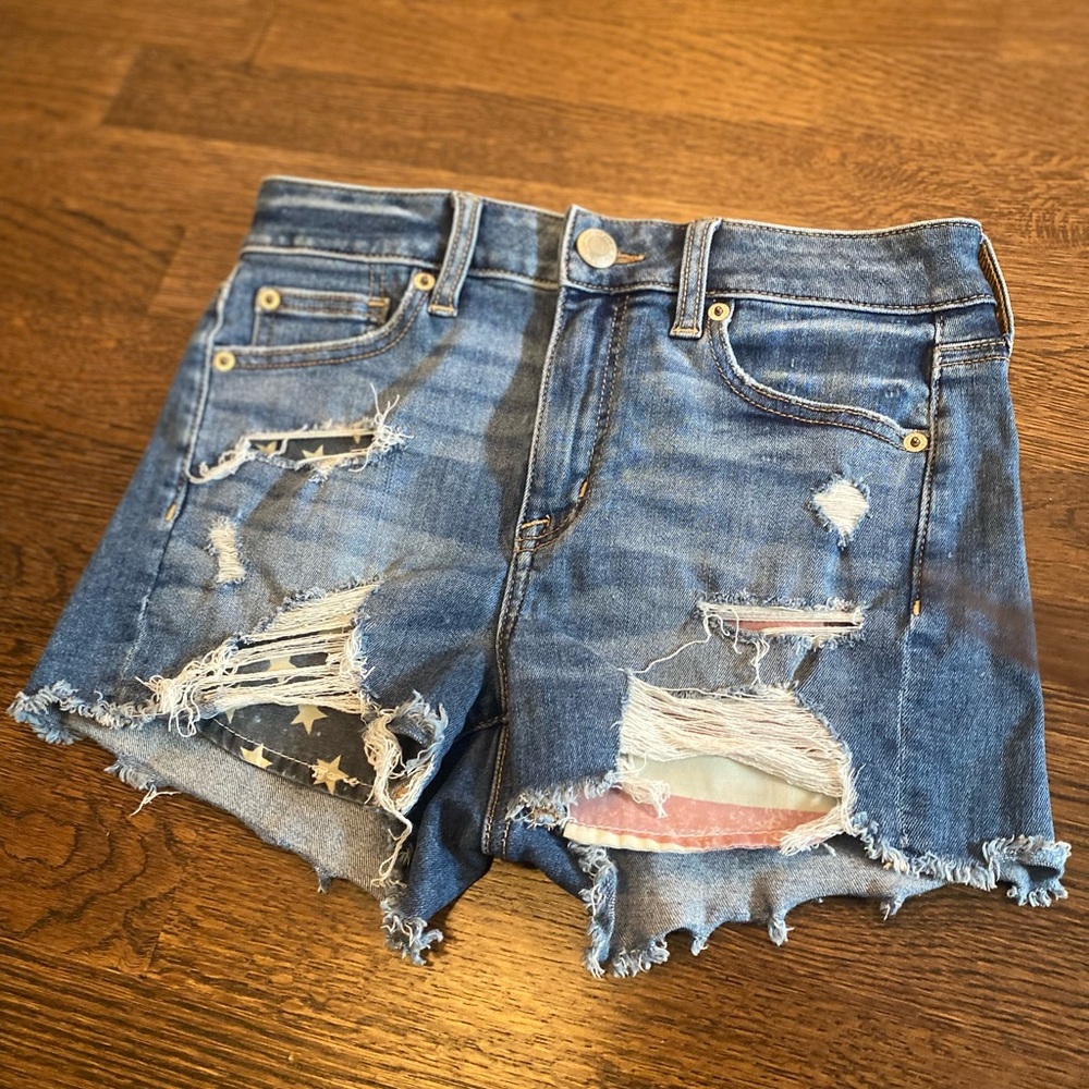 AE shorts with stars and strips detail